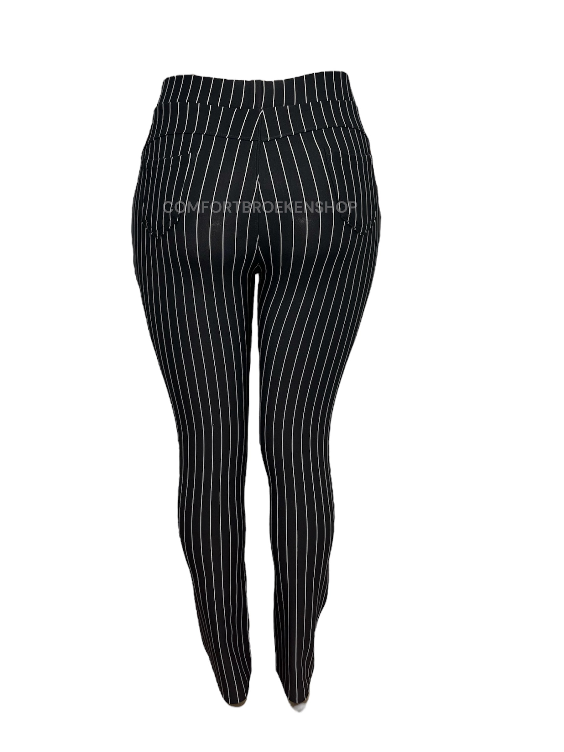 R216-1 -COMFORTBROEK ZWART KRIJTSTREEP